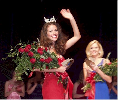 Tiffany Dupont Waves Miss University of Georgia